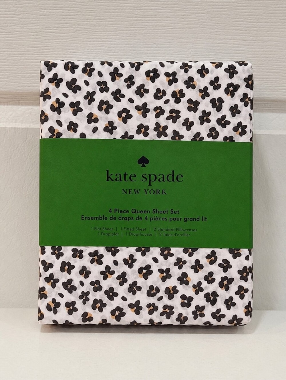 kate spade Queen White Sheet Set with Black and Gold Leopard Spots Floral